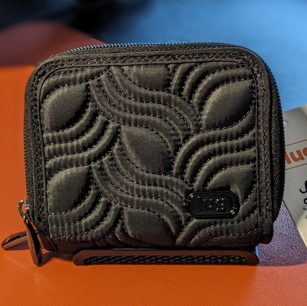 Lug Splits Compact RFID Wallet - Black (Abstract Ferns), NWT ✨DISCONTINUED!✨